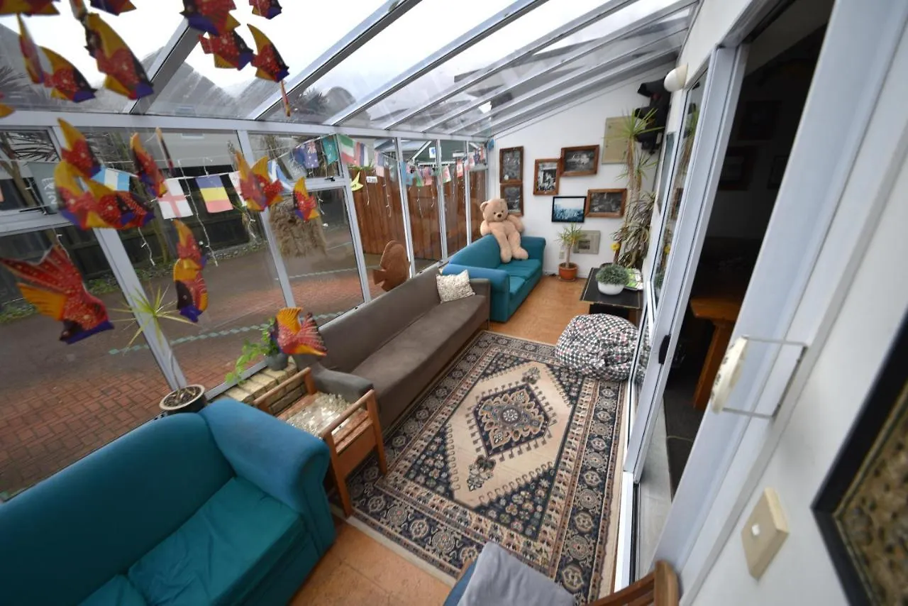 Funky Green Voyager Backpackers Hostel Rotorua New Zealand